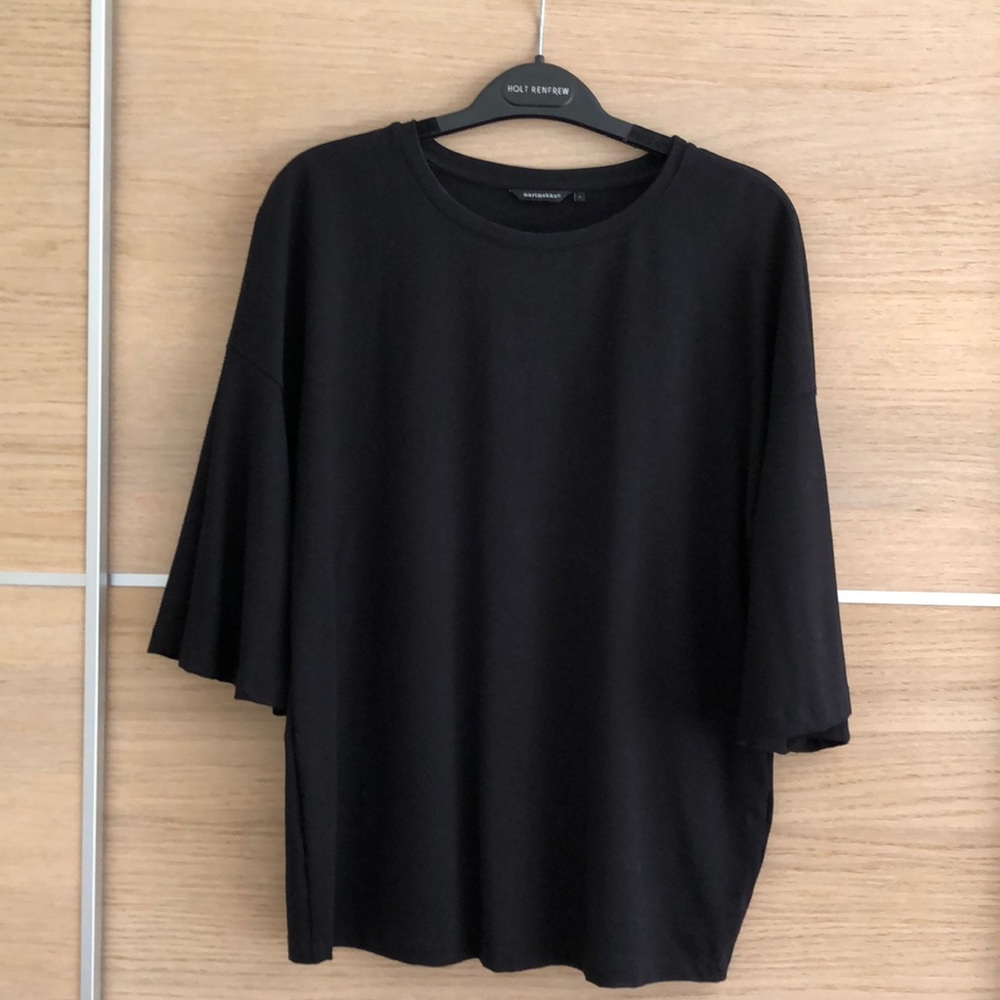 Marimekko black top